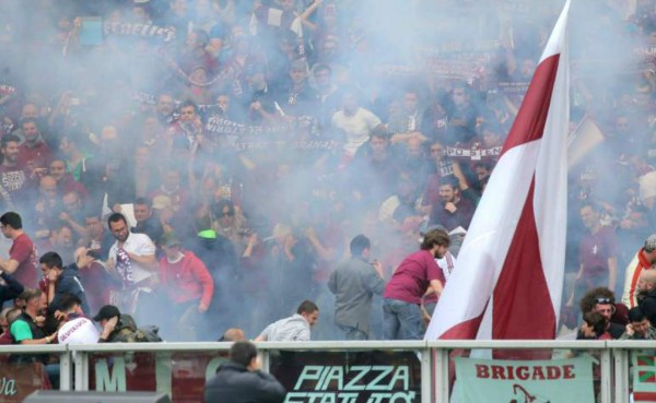 VIDEO: Así explotó la bomba en el derbi Juventus-Torino