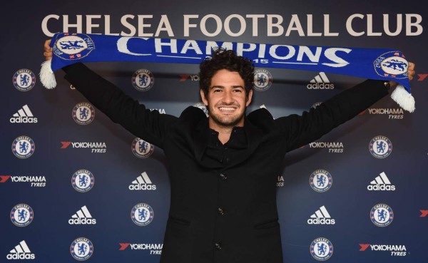 Chelsea presentó de manera oficial a Alexandre Pato