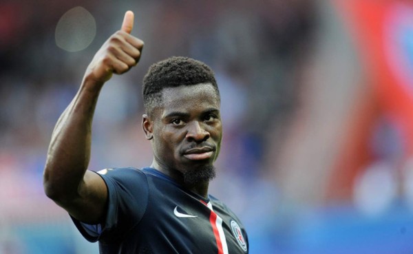 El PSG castiga a Aurier apartándole del primer equipo hasta el 20 de marzo