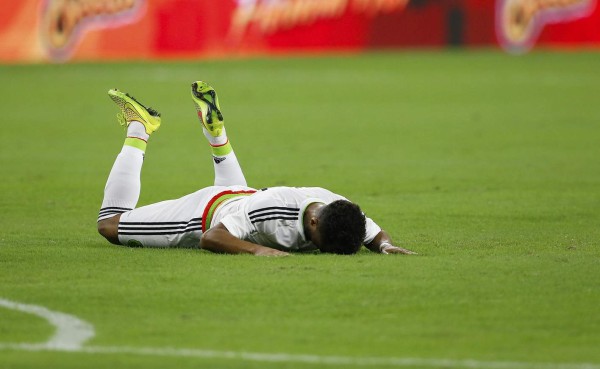 VIDEO: El penal que no le pitaron a México frente a Honduras