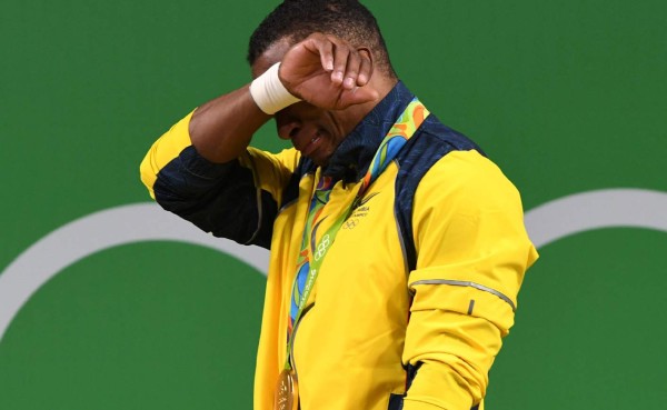 La emotiva carta del pesista colombiano que ganó oro en los Juegos Olímpicos de Río