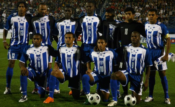 Los tres sobrevivientes de Honduras en el triunfo ante Canadá en 2008