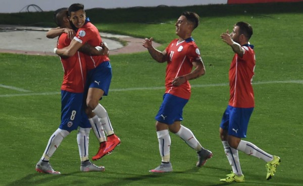 Chile se impone a Ecuador en el inicio de su Copa América