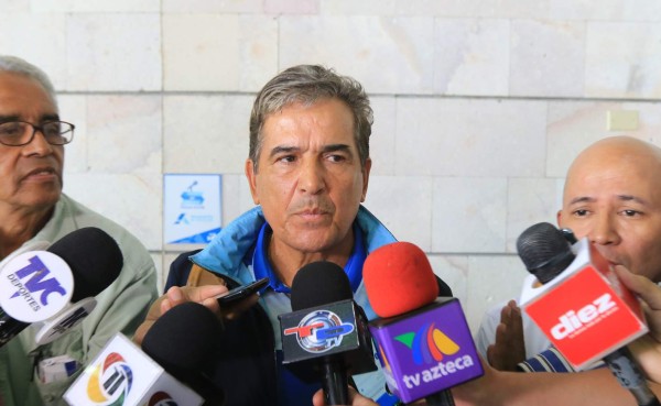 La razón por la que Jorge Luis Pinto no tomó en cuenta a Roger Espinoza para Río 2016