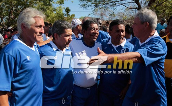 Así fue el partido entre leyendas entre Honduras y El Salvador en Alianza, Valle