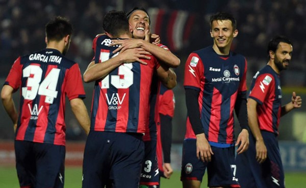 El Crotone asciende a la Serie A por primera vez en su historia