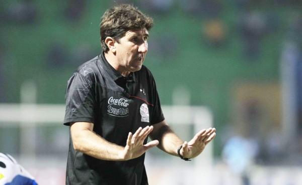 10 cosas que debes saber del técnico Héctor Vargas