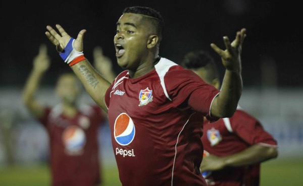 Elmer 'Tanque' Zelaya regresaría a Liga Nacional con Victoria