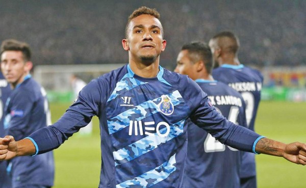El brasileño Danilo vuelve a los entrenamientos con el Oporto tras su lesión