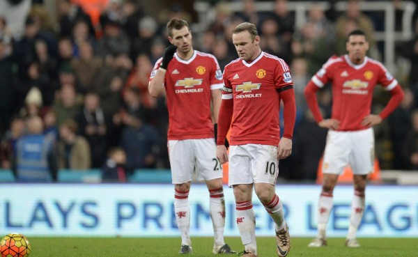 Newcastle y Manchester United empatan en un intenso duelo en el que brilló Rooney