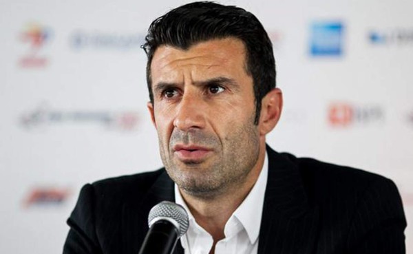 Figo: 'Hoy fue otro día negro. Perdió la FIFA y sobre todo el fútbol'