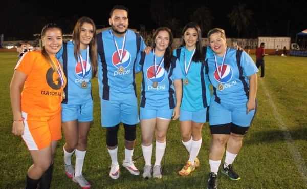 Solidaridad, amor y alegría en el Chologol 2016