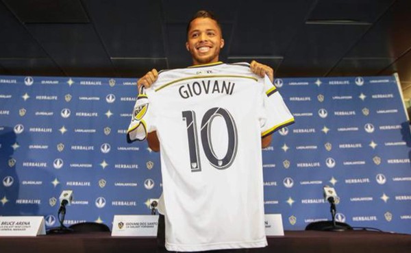 Gio Dos Santos es presentado de manera oficial con el LA Galaxy