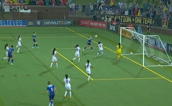 VIDEO: ¡El golazo que metió Alex Morgan de pecho a Costa Rica!