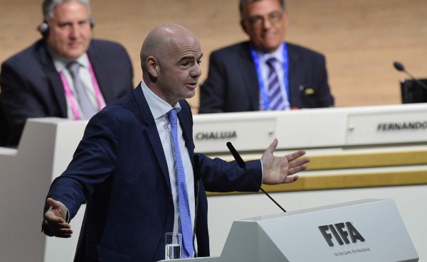 Infantino: 'Todos juntos restableceremos la imagen de la FIFA'