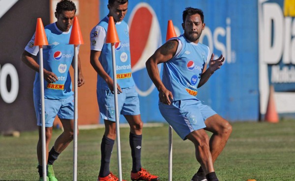 OFICIAL: Guatemala contará con 'Pescadito' Ruiz y Hamilton López ante USA