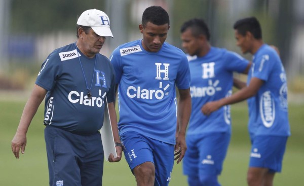 Luis Garrido se pone a las órdenes de Jorge Luis Pinto en la 'H'