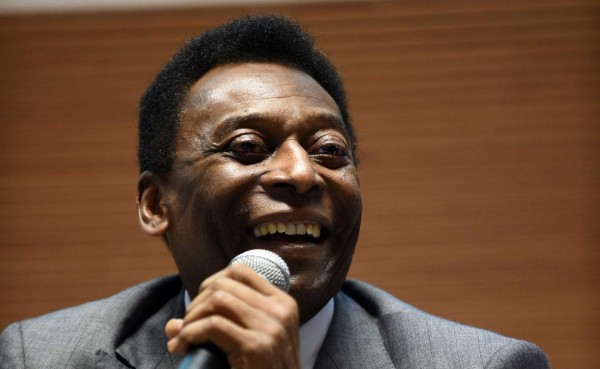 Pelé pide que los brasileños respeten a Diego Costa