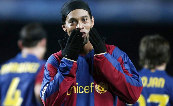 VIDEO: La magia de Ronaldinho llega al fútbol mexicano