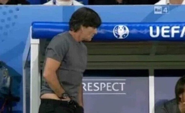 VIDEO: Las nuevas asquerosidades del técnico de Alemania Joachim Löw