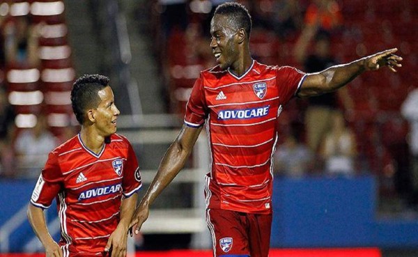 Los 15 futbolistas centroamericanos más destacados del año