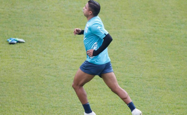 Oficial: Pinto anuncia cambios en alineación titular contra México