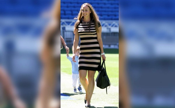 Las infartantes novias y esposas de 'El Clásico' Barcelona - Real Madrid