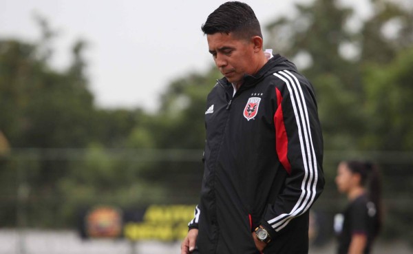 Elvin López: 'Lo que pueda lamentar o llorar ya no cambia el partido'