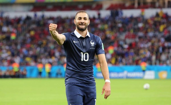 Liverpool piensa en Benzema para sustituir a Luis Suárez