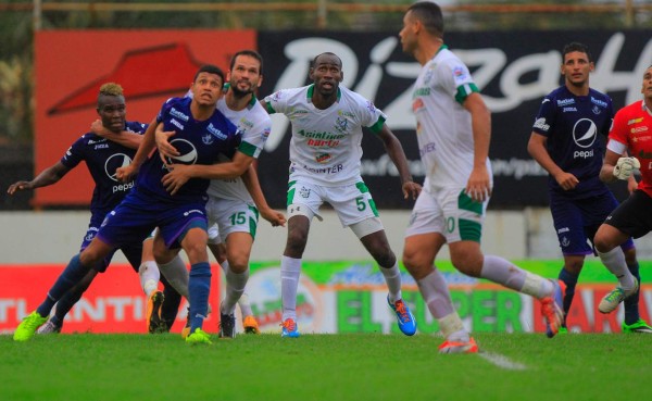 Platense le arranca un empate al campeón Motagua en su debut