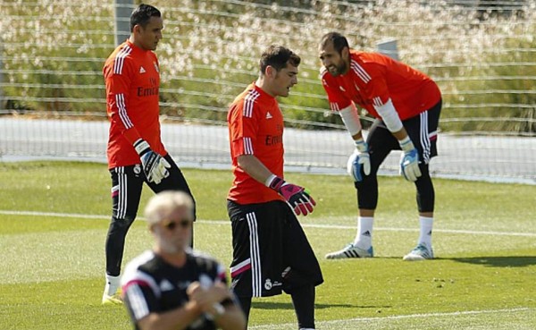 Navas, James y Kroos ya entrenan con el Real Madrid