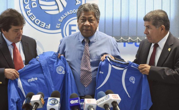 Según ESPN, Primi Maradiaga pidió 300 mil dólares por clasificar a la hexagonal