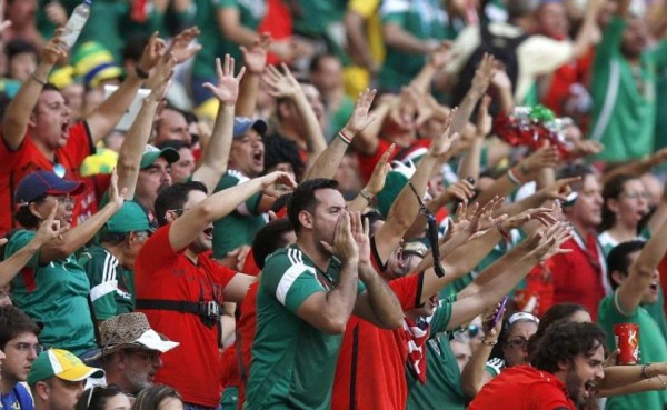 El grito 'Ehhh pu...' no cesa y México podría ver vetado el estadio Azteca