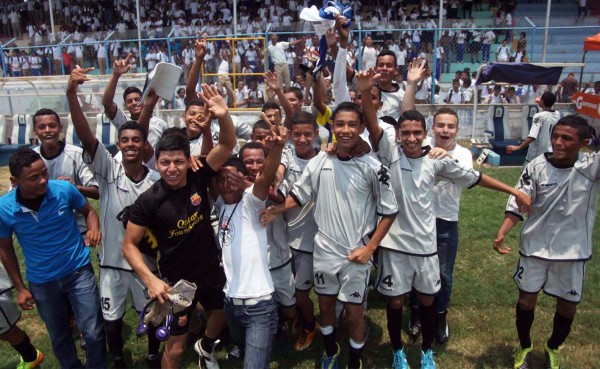 Instituto Francisco Mejía primer finalista en el Litoral por Copa Gatorade