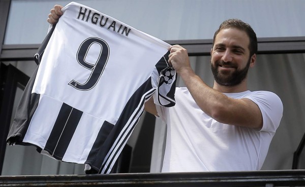 Presidente del Nápoli: 'Hay una traición en su máxima expresión' de Higuaín