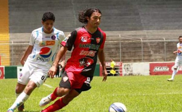 Delantero mexicano Agustín Herrera nuevo jugador del Comunicaciones