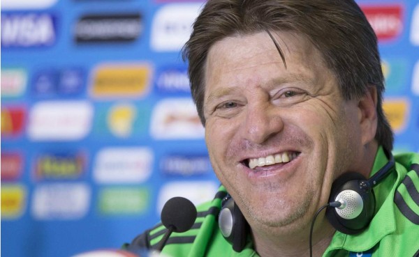 Miguel Herrera espera que 'Chicharito' tenga más actividad en el Real Madrid