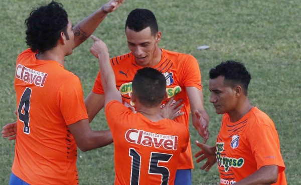 Ángel Tejeda aún puede salir al extranjero