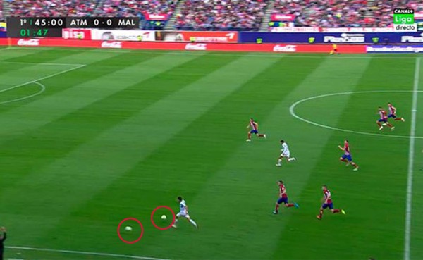 Diego Simeone es expulsado por misterioso balón que lanzaron en ataque del Málaga