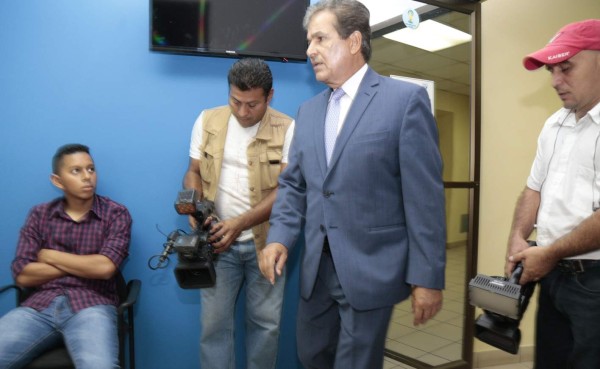 Jorge Luis Pinto se une a la reunión de Comité Ejecutivo de la Fenafuth