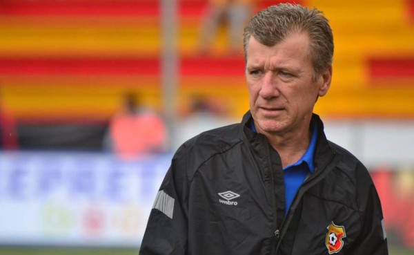 Técnico uruguayo César Méndez acepta contactos con Real España