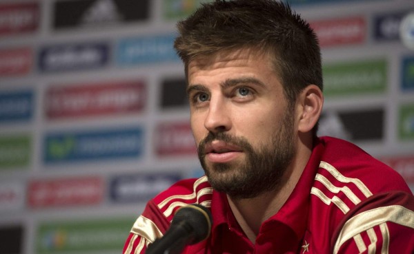 Gerard Piqué arremete contra el Barcelona por Cesc Fábregas