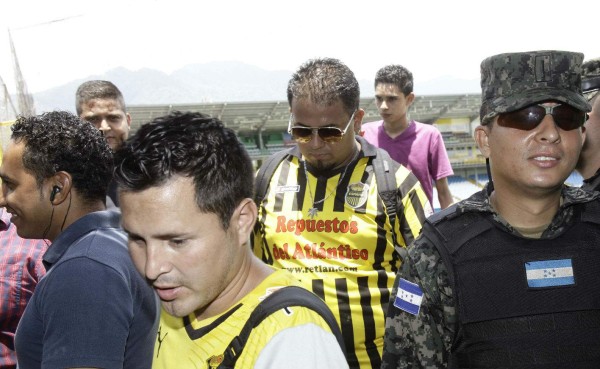 Polémica por determinaciones de la Policía en los estadios
