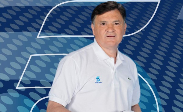 Español José Antonio Camacho es candidato para dirigir a México