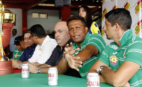 Carlos Pavón: 'Que sea mi hijo no significa que solo con él hablo'