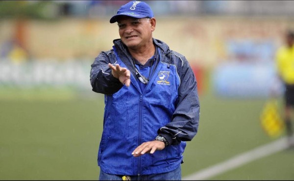 Guatemala se reestructura y destituye al técnico Walter Claverí