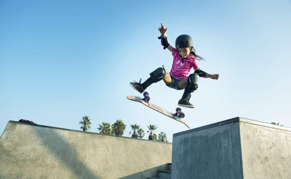 Sky Brown, la niña que sorprende con su técnica en la patineta