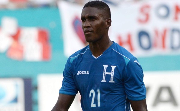 Bryan Beckeles sí podrá jugar ante Francia