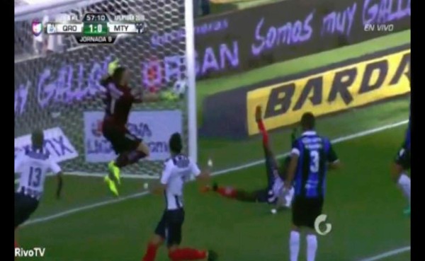¡Increíble! Alberth Elis falla el empate del Monterrey ante Querétaro