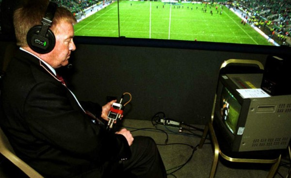 Holanda propone a FIFA utilizar el 'árbitro de video'